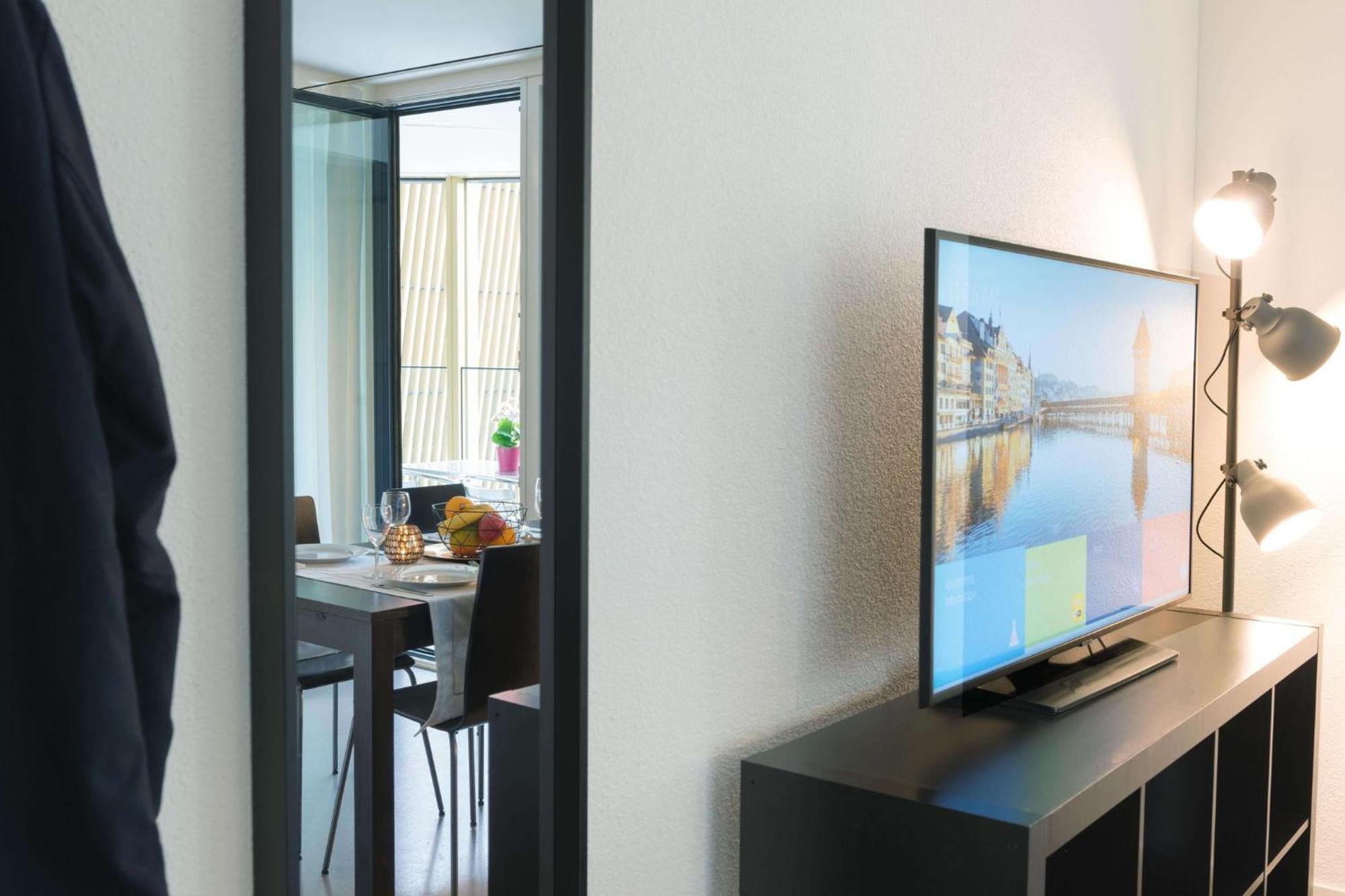 Hitrental Allmend Comfort Apartments Luzern Exteriör bild