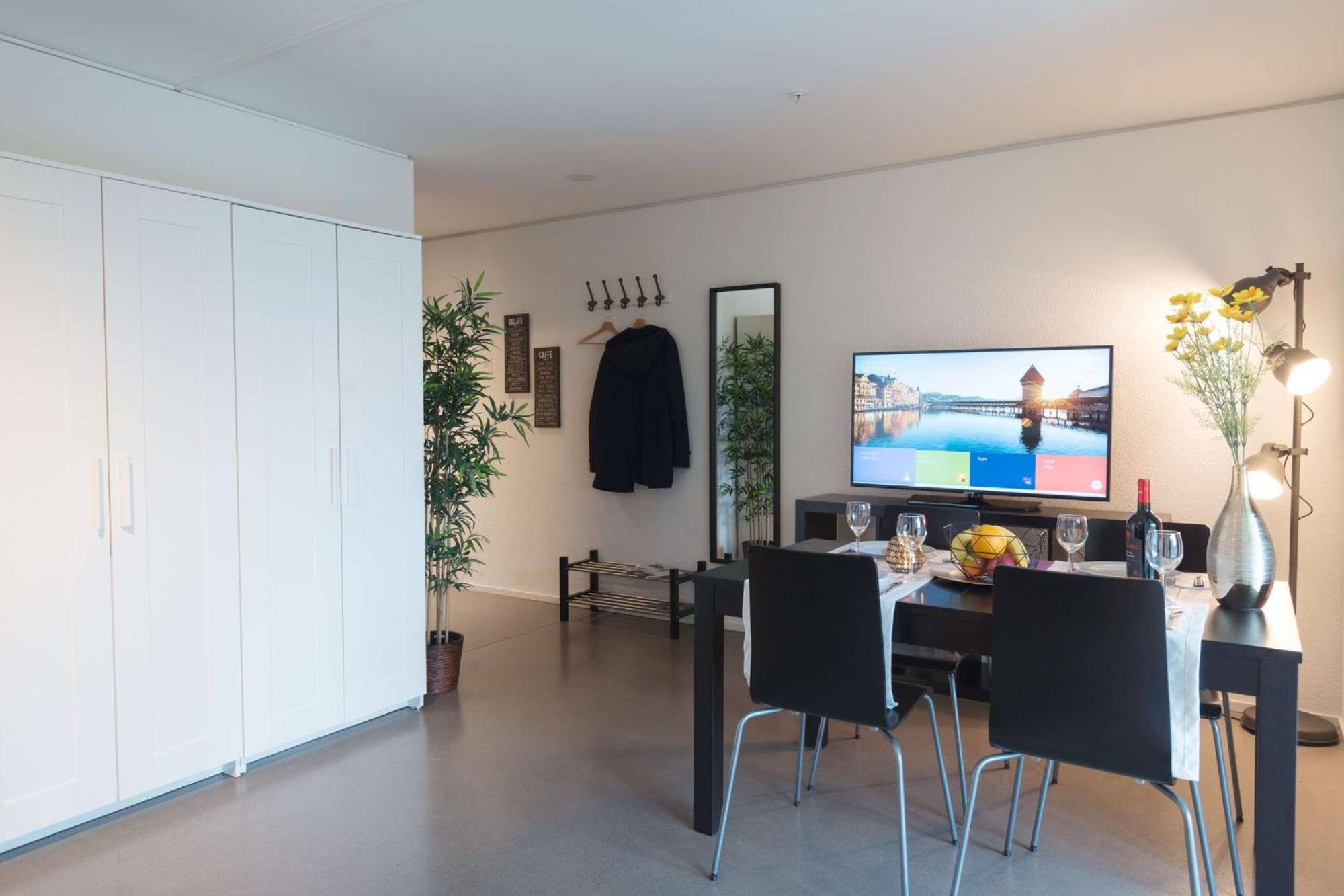 Hitrental Allmend Comfort Apartments Luzern Exteriör bild